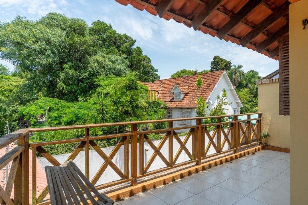 Casa de Condomínio 3 dormitórios no bairro Ipanema