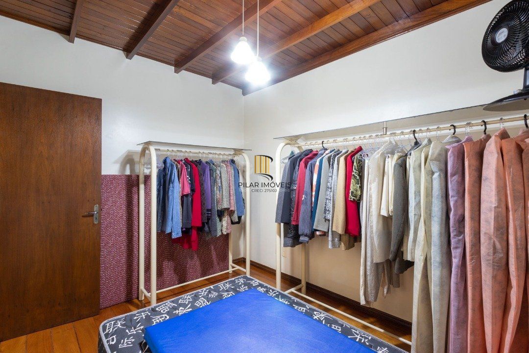 Predio para Venda - 215.37m², 0 dormitórios, Menino Deus