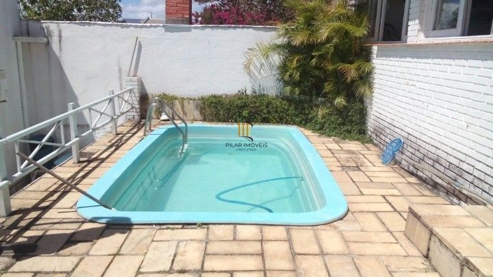 Casa 3 quantos com suíte, espaço gourmet, na Tristeza.