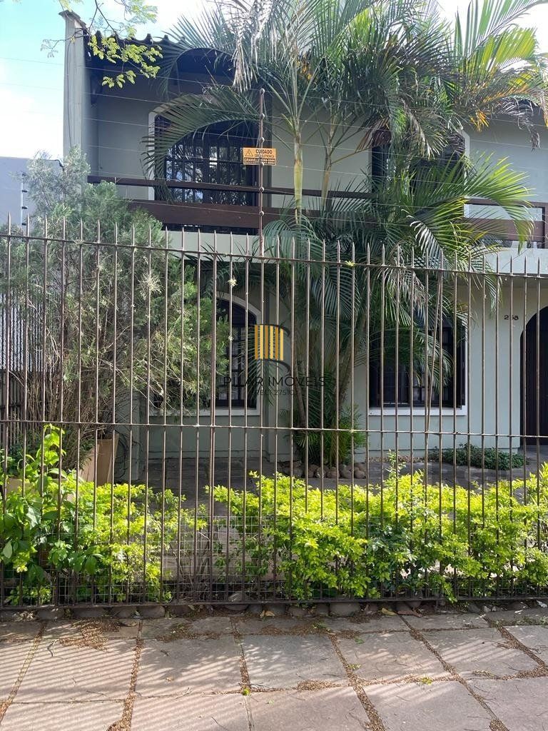 Casa 5 dormitórios no bairro Nonoai