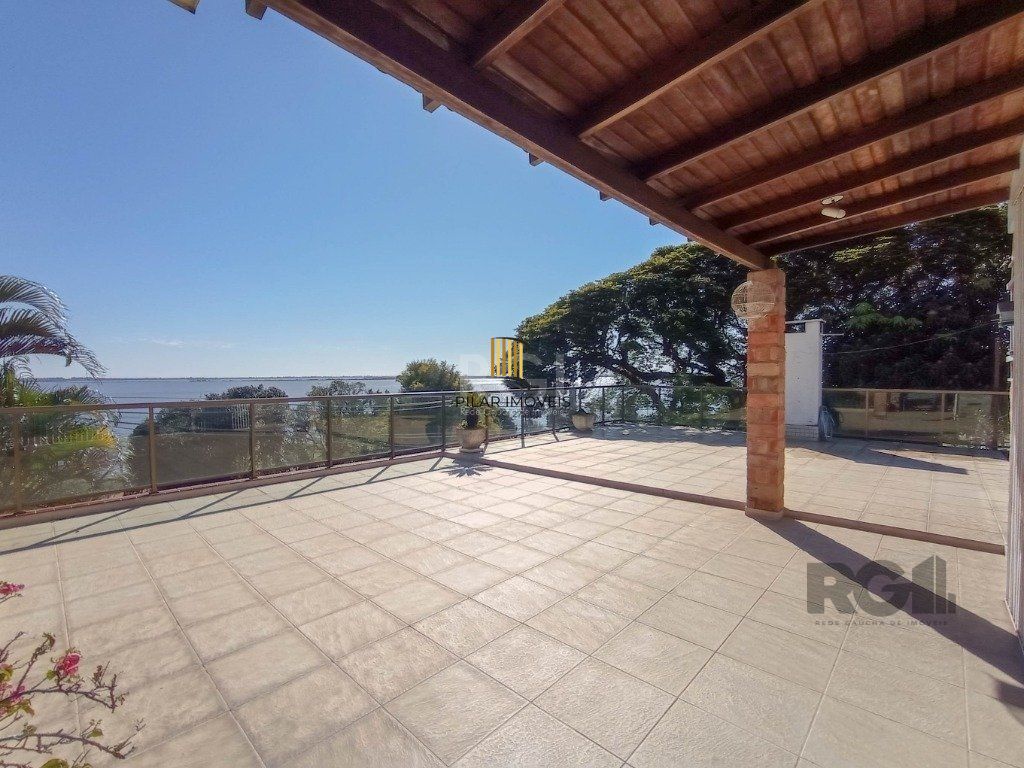 Casa para venda com 4 dormitórios no bairro Cristal