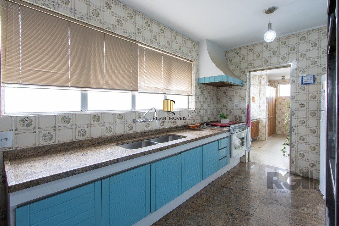 Apartamento grande em Petrópolis. com 257,90m2