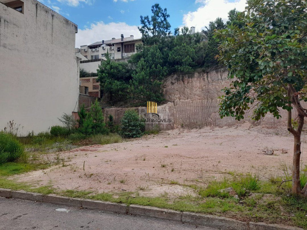 Terreno para Venda - 225m², bairro Aberta dos Morros