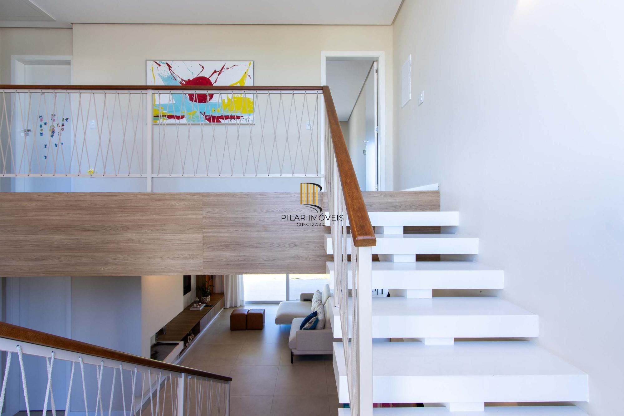Casa de Condomínio 5 dormitórios no bairro Belém Novo