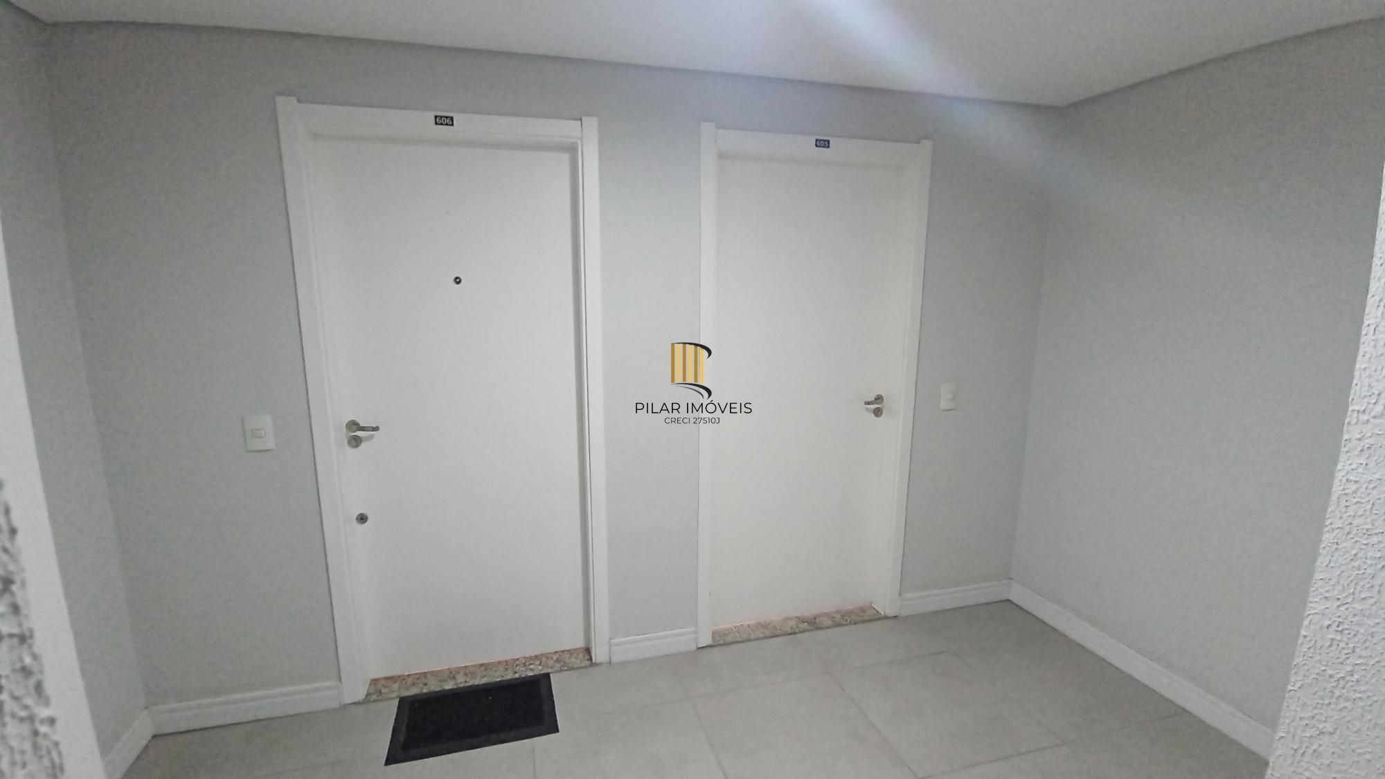 Apartamento com 2 dormitórios no bairro Camaquã
