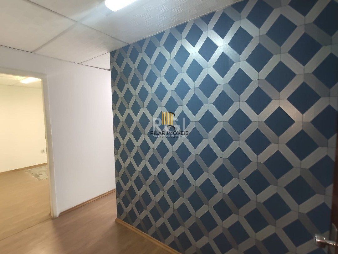 Conjunto/Sala para Venda - 60m², 0 dormitórios, Cohab C