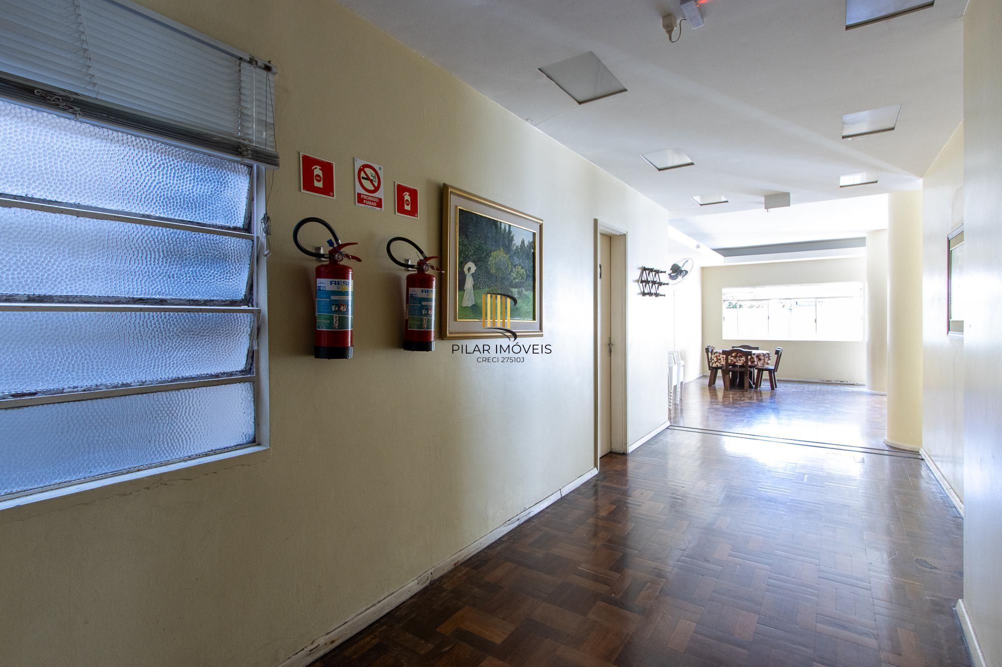 Apartamento 3 Dormitórios Ensolarado no Centro de Porto Alegre