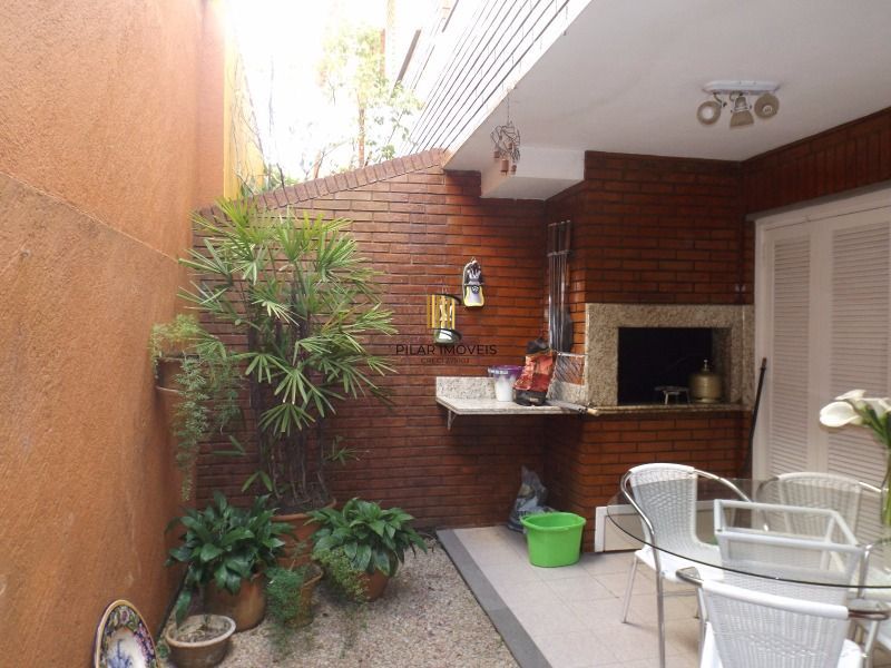 Casa Condominio para Venda - 350m², 4 dormitórios, sendo 1 suites, 2 vagas - Santa Tereza