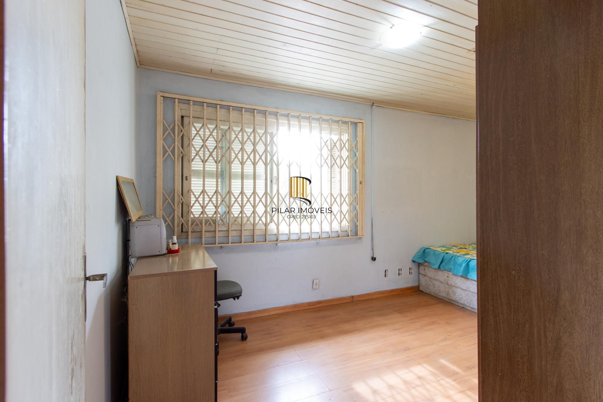 Casa para Venda - 385m², 4 dormitórios, sendo 3 suites, 2 vagas - Belém Velho