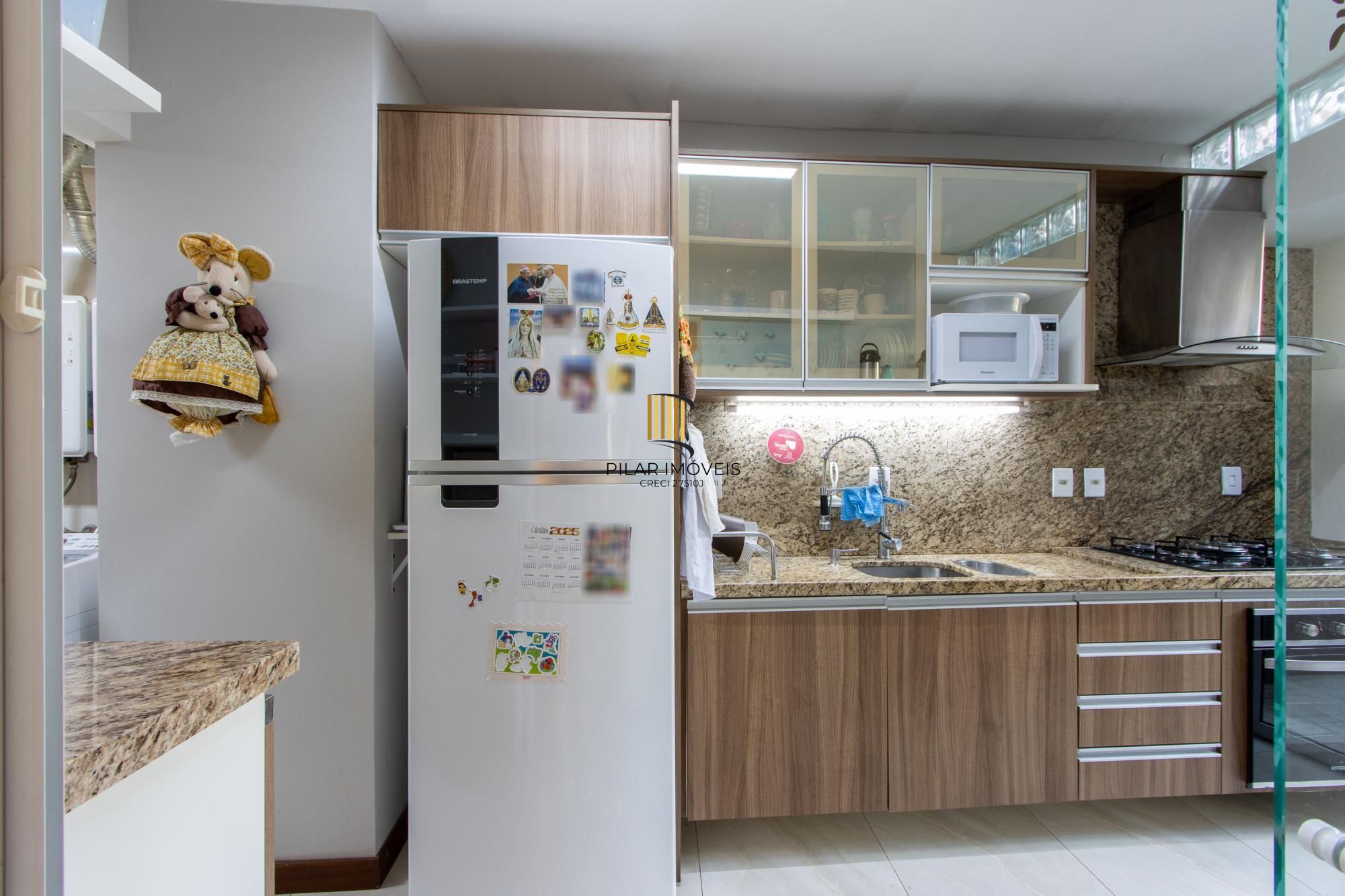 Casa 4 dormitórios com elevador