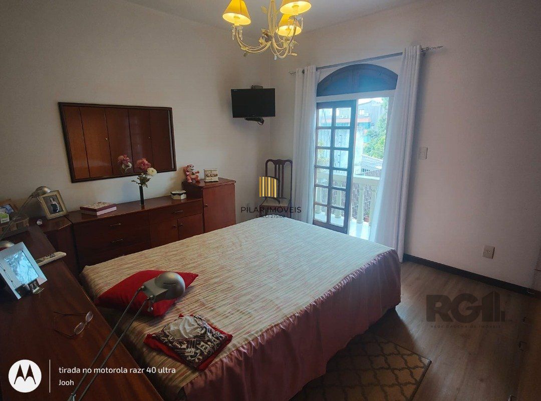 Casa 4 dormitórios no bairro Cavalhada