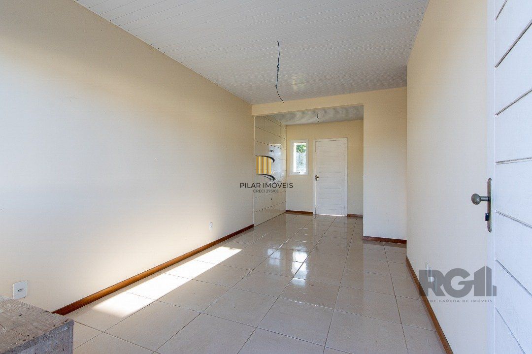 Casa 2 dormitórios no bairro Restinga