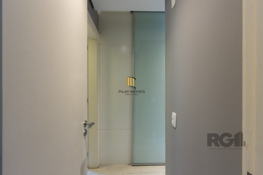 Apartamento para Venda - 200.1m², 3 dormitórios, sendo 3 suites, 5 vagas - Cristal