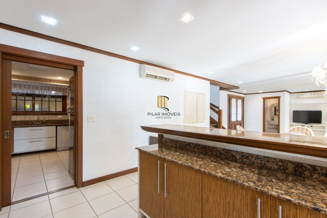 Casa de Condomínio 3 dormitórios no bairro Belém Novo