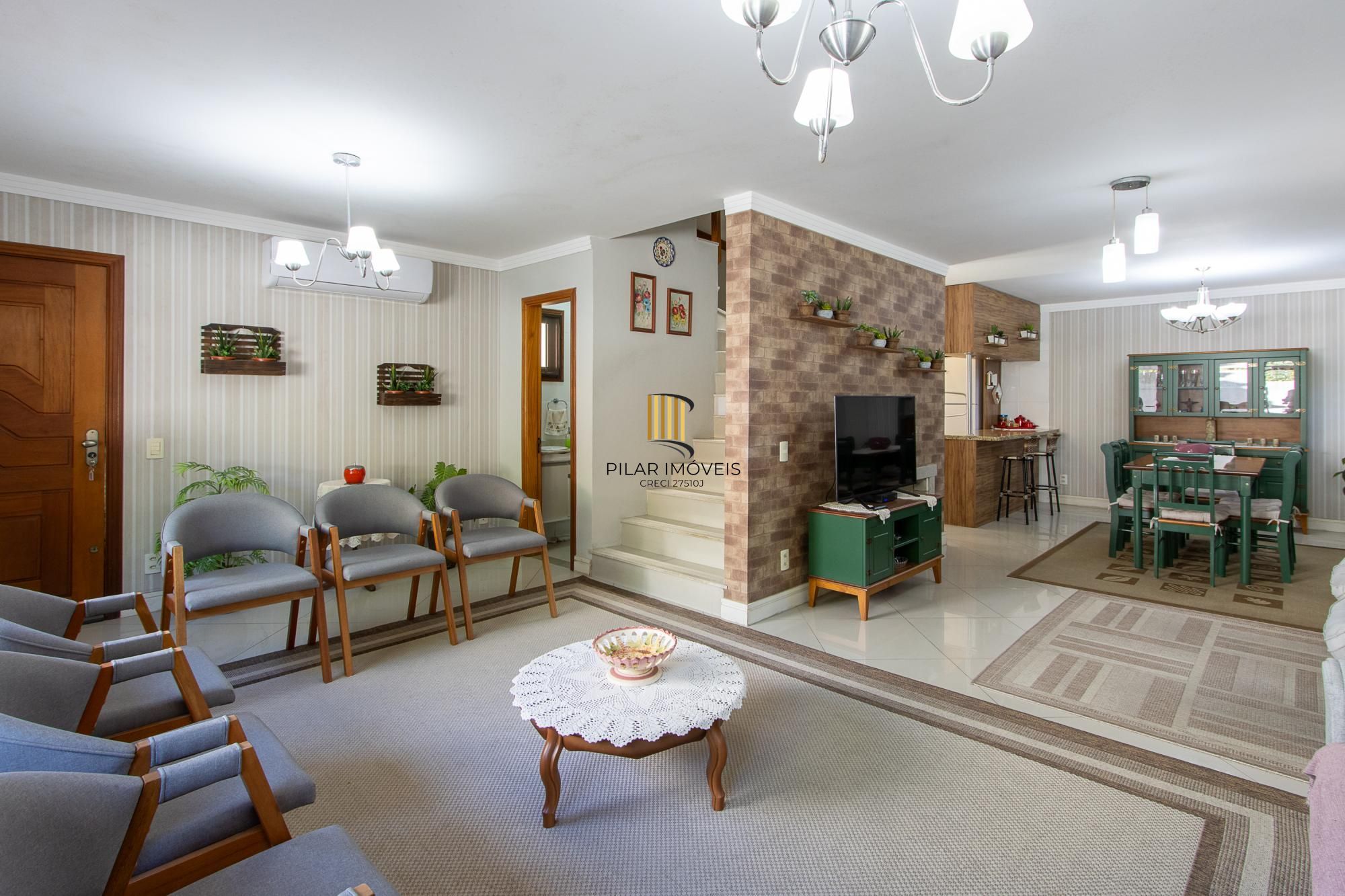 Casa Condominio  - 197m² de aréa nprivativa, 03 dormitórios 01 suites, 02 vagas - Tristeza