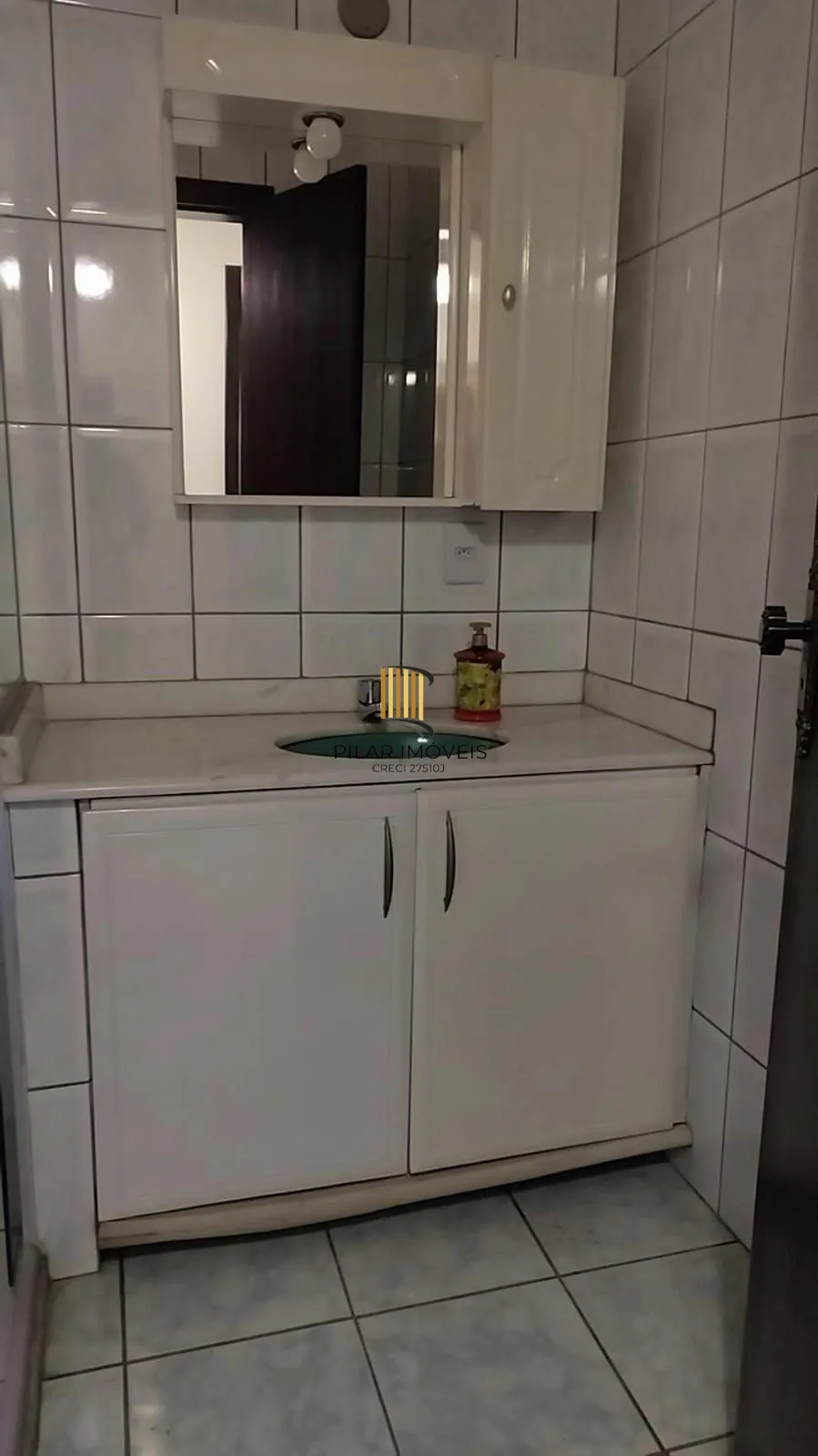 Casa 4 dormitórios no bairro Vila Nova
