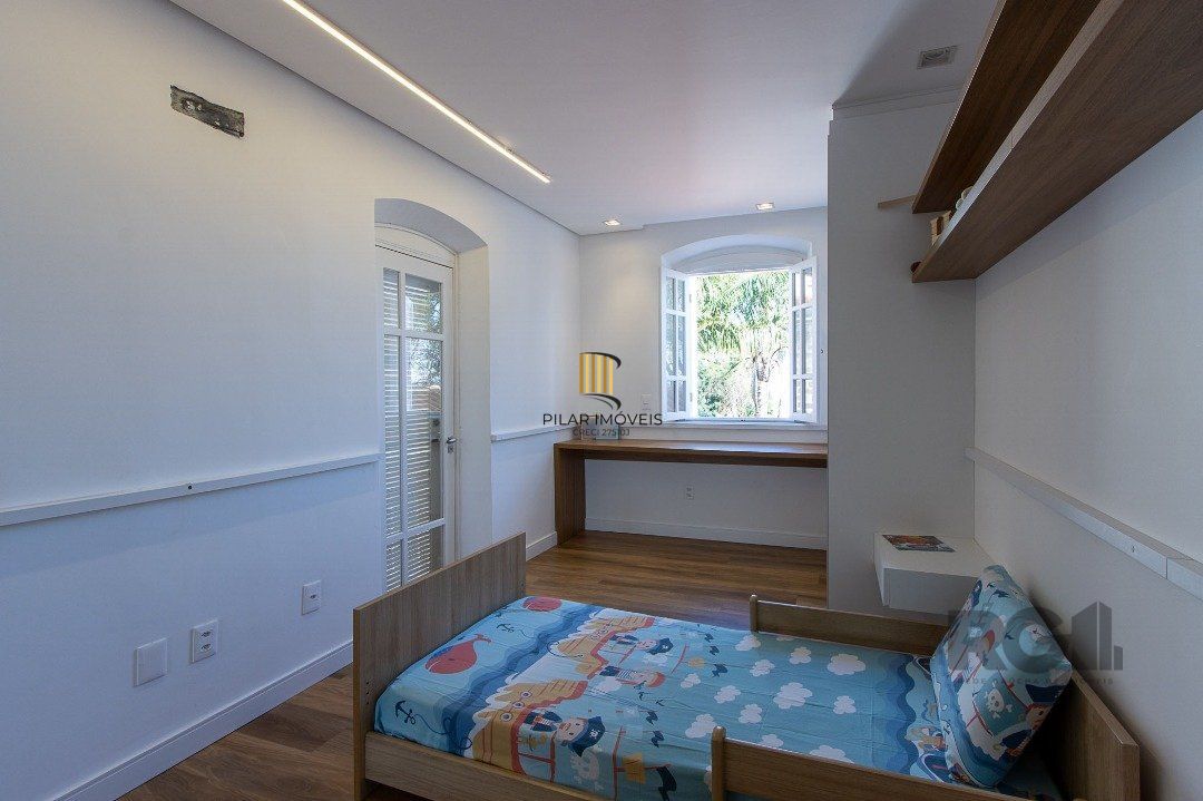 Casa 4 dormitórios no bairro Vila Conceição