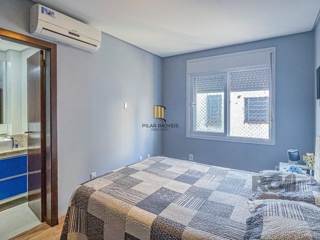Casa de Condomínio 4 dormitórios no bairro Hípica