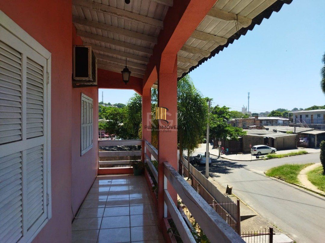 Casa para Venda - 450m², 5 dormitórios, sendo 1 suites, Cristal