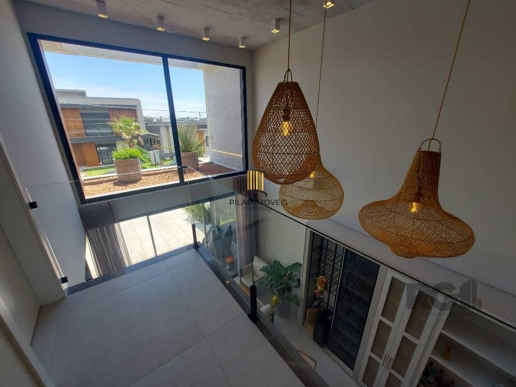 Casa de Condomínio 4 dormitórios no bairro Centro