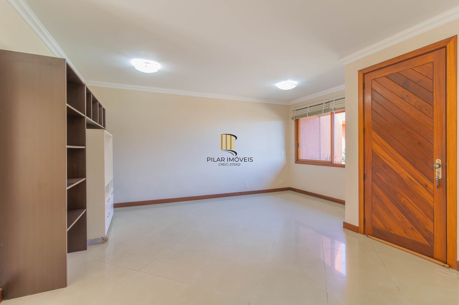 Casa Condominio para Venda - 286.89m², 4 dormitórios, sendo 2 suites, 2 vagas - Cristal