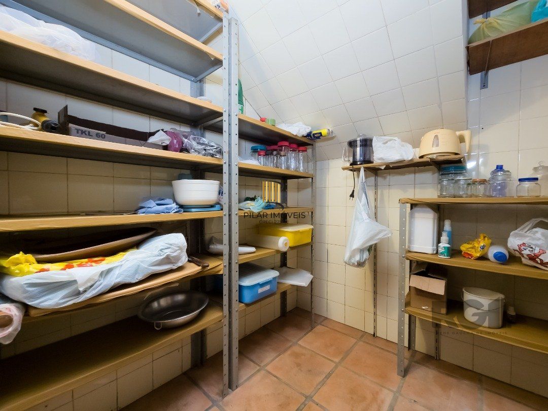 Casa 4 dormitórios no bairro Teresópolis