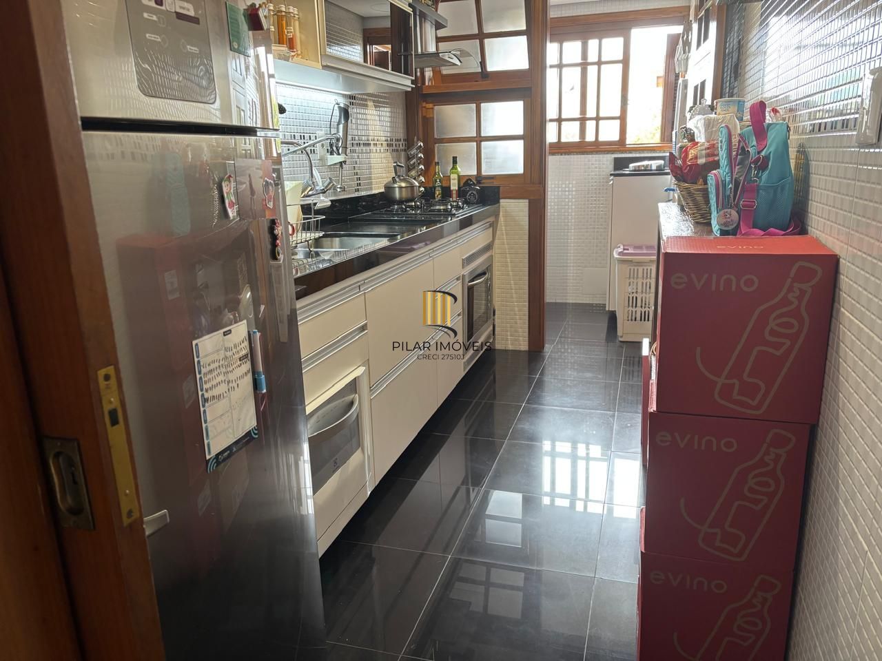Excelente apartamento 3 dormitórios sendo 01 suíte, Sacada e com Òtima Posição Solar