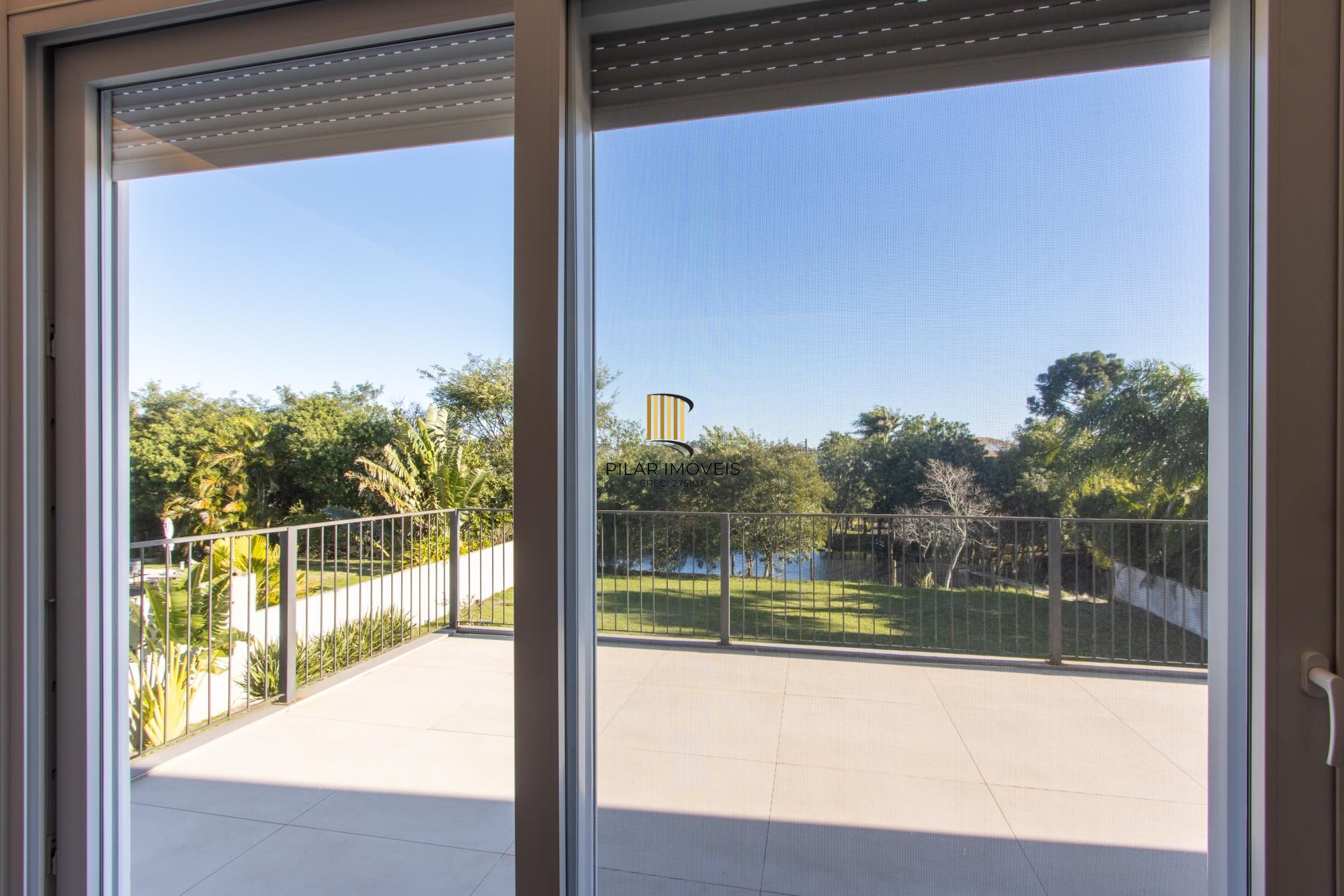 Casa de Condomínio 5 dormitórios no bairro Belém Novo