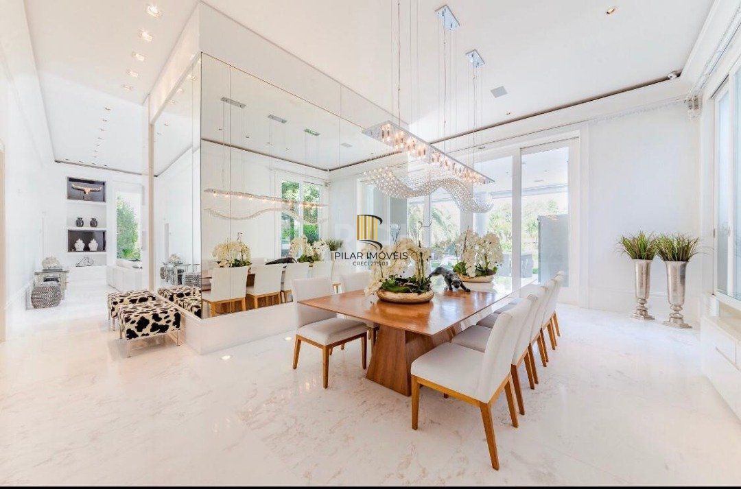 Casa Condominio para Venda - 745.25m², 6 dormitórios, sendo 4 suites, 6 vagas - Terra Ville