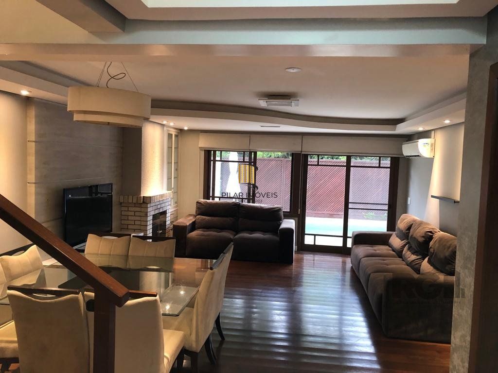 Casa de Condomínio 4 dormitórios no bairro Vila Assunção