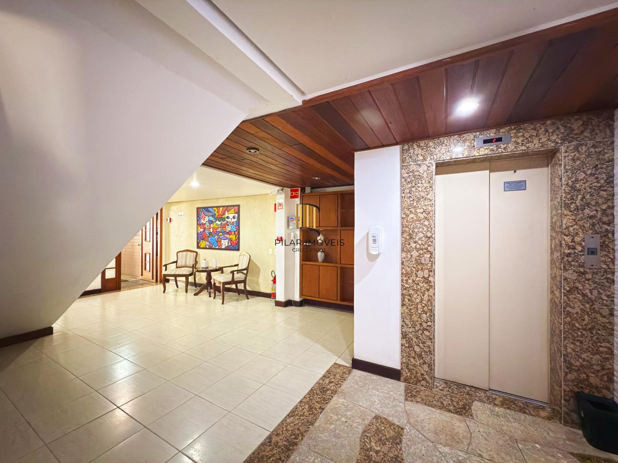 Apartamento desocupado, 2 quartos (1 suite), 2 vagas - Bairro Tristeza