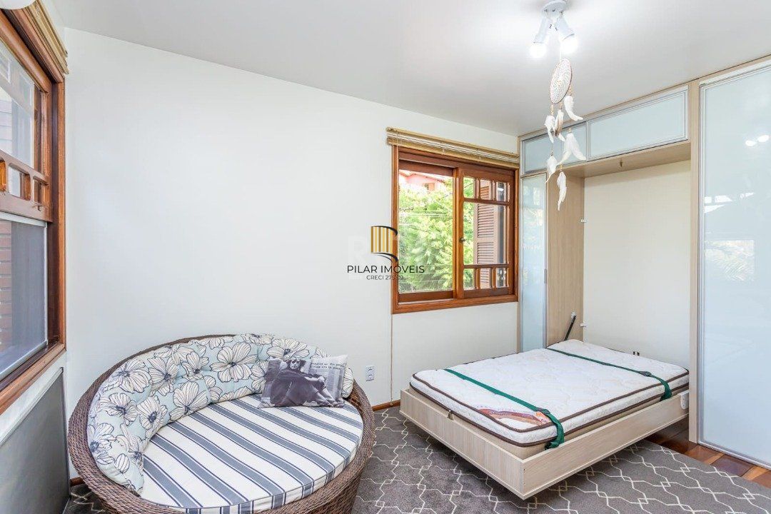 Casa 3 dormitórios no bairro Teresópolis