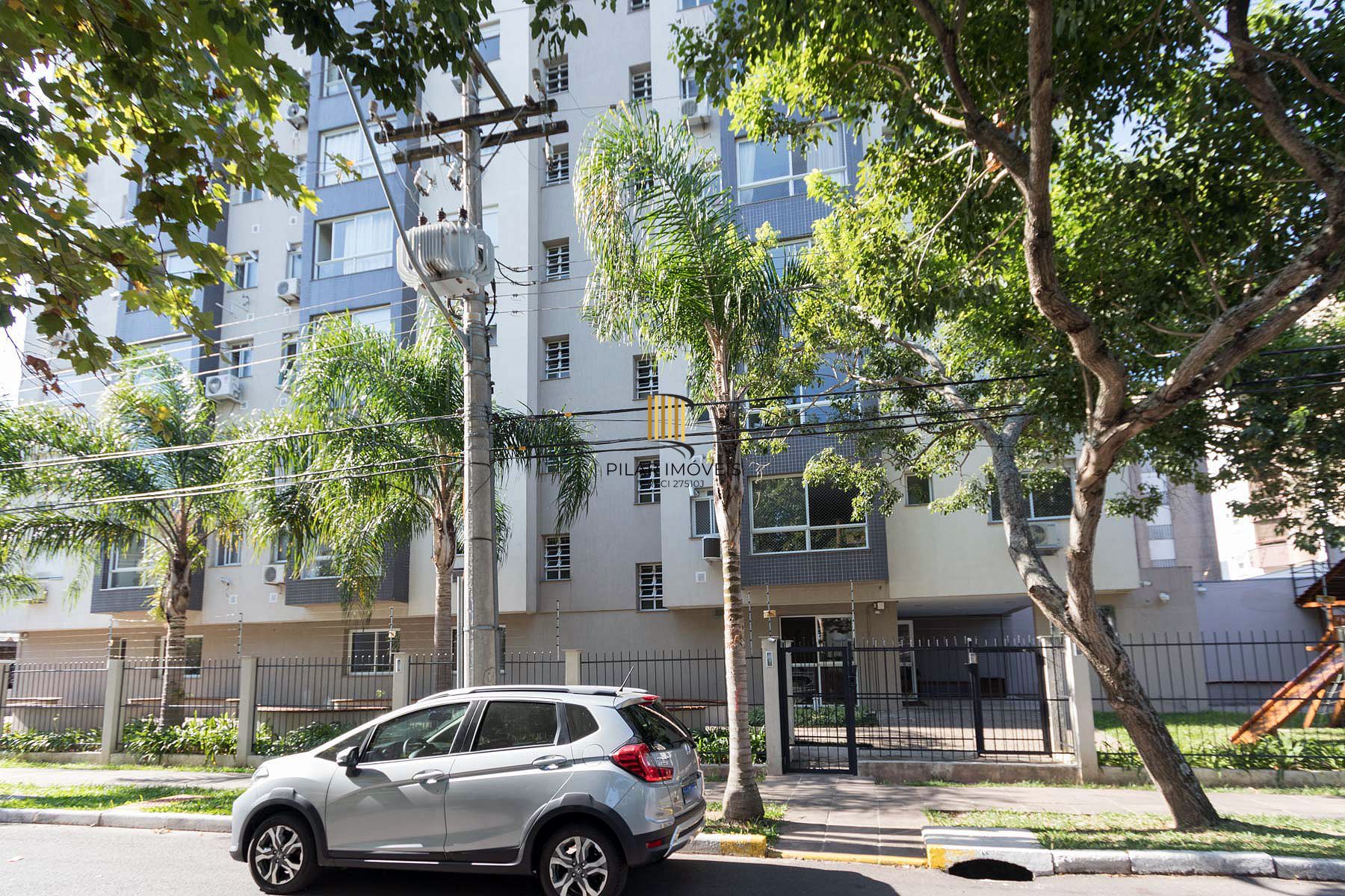 Apartamento com 2 dormitórios no bairro Cavalhada