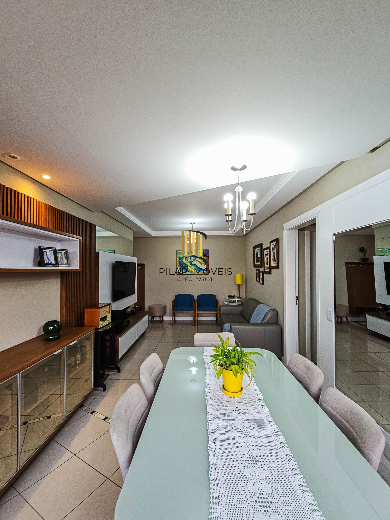 Apartamento 3 dormitórios no bairro Vila Ipiranga