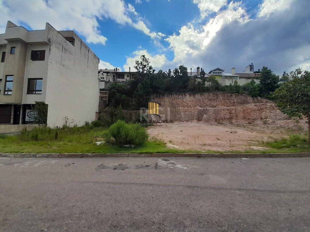 Terreno para Venda - 225m², bairro Aberta dos Morros