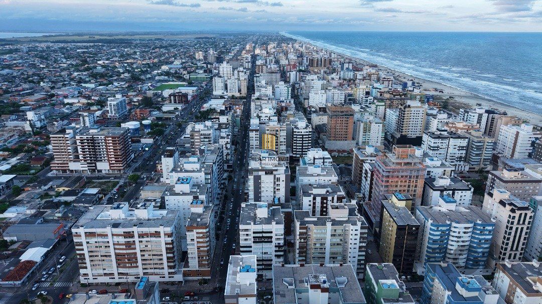   DE FRENTE PARA AVENIDA UBIRAJARA MOBILIADO, DECORADO E COM VISTA PARA O MAR 