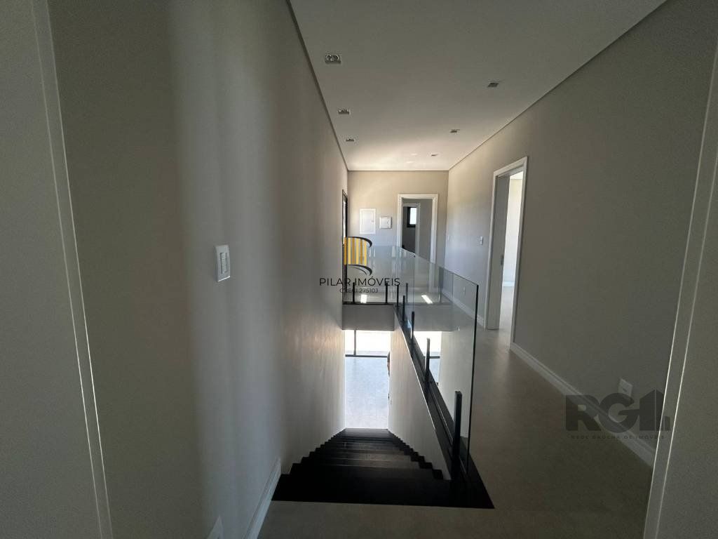 Casa de Condomínio 5 dormitórios no bairro Atlântida Sul