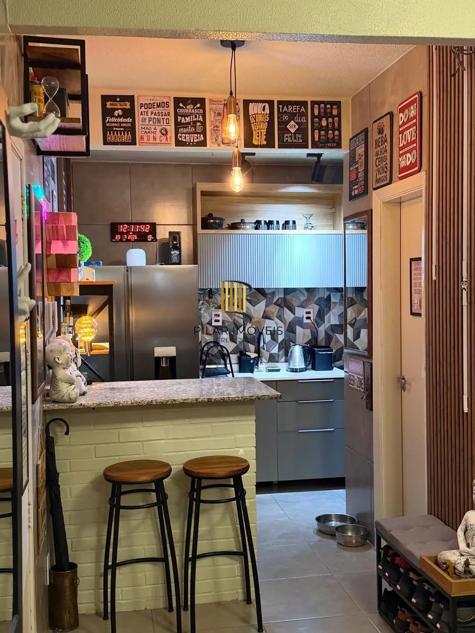 Apartamento com 30 m², bem distribuídos em 1 dormitório tipo suíte, sala de estar, cozinha e área de serviço.