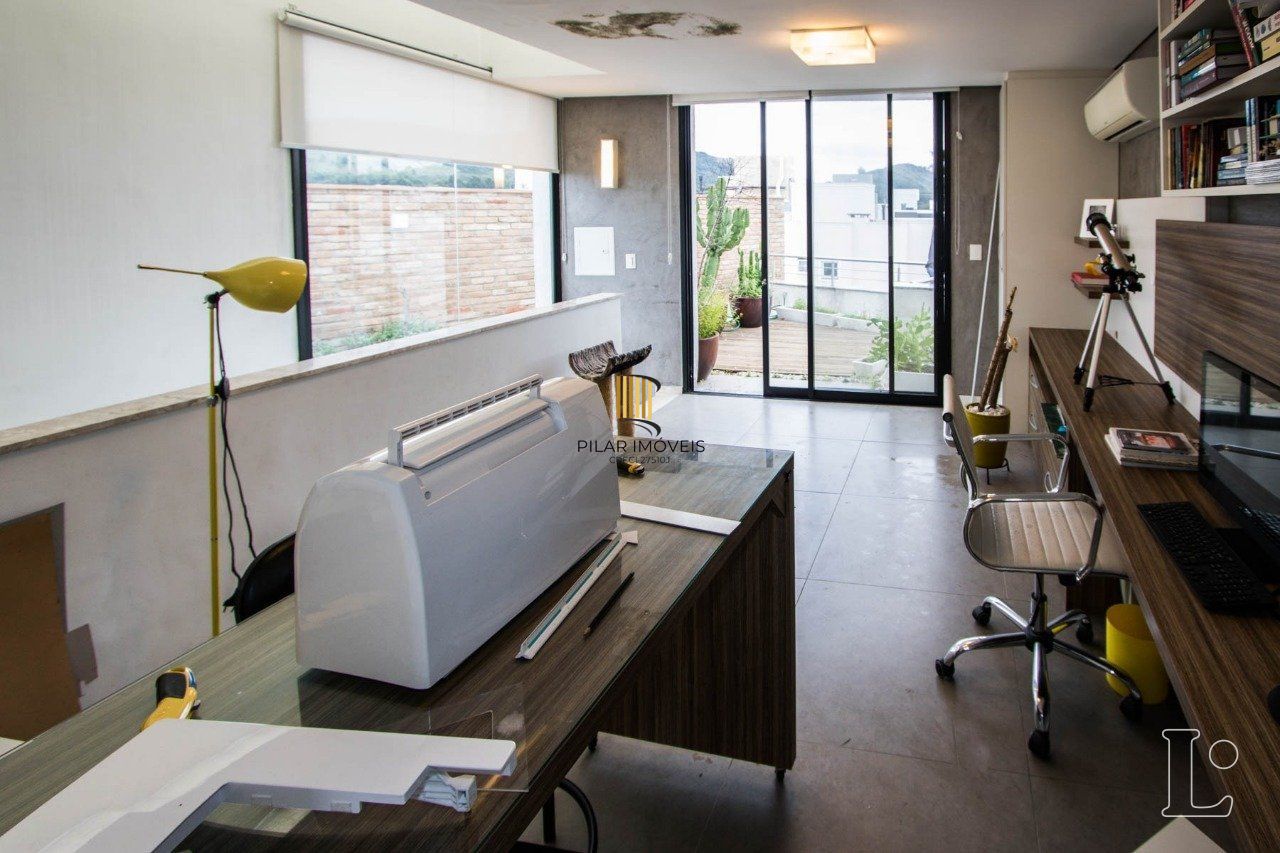 Casa Condominio para Venda - 240.35m², 3 dormitórios, sendo 1 suites, 2 vagas - Lagos De Nova Ipanema