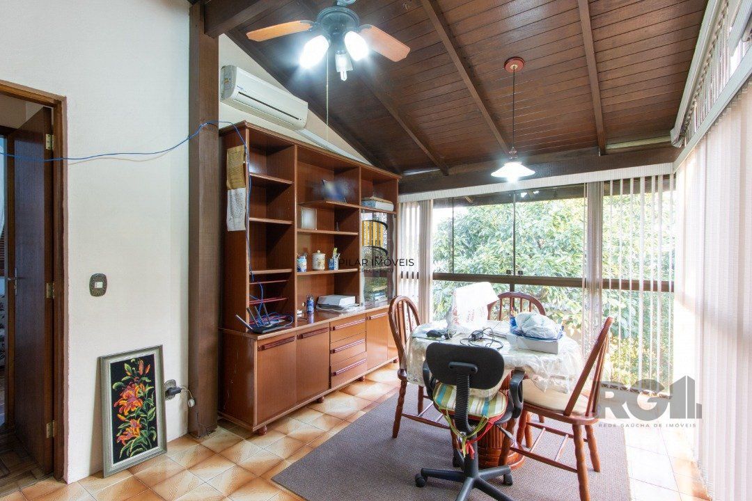 Casa 4 dormitórios no bairro Cristal