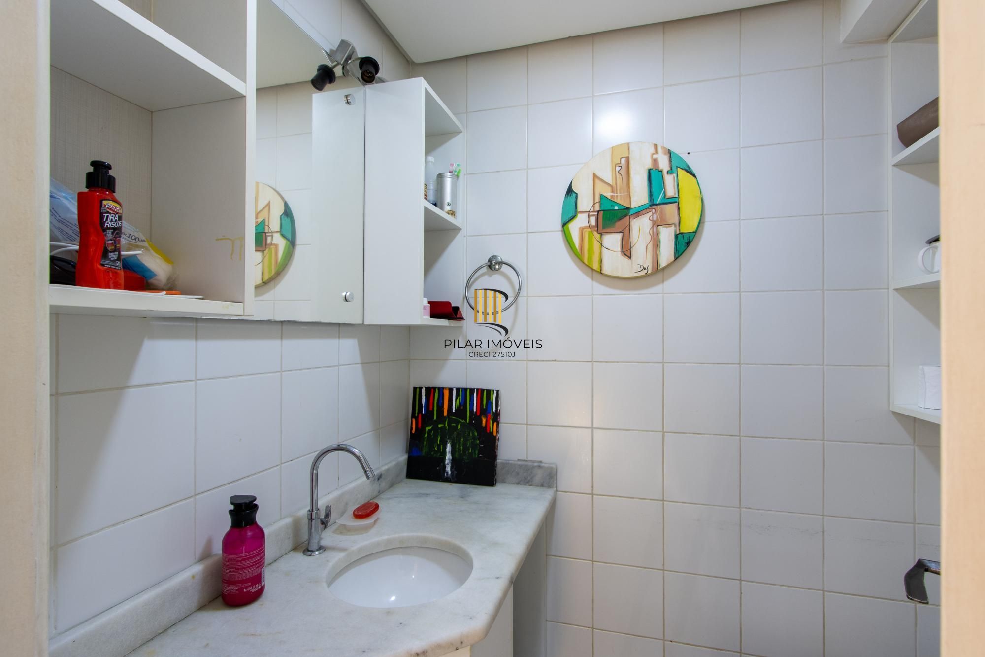 Luagge vende Ap 3 Dorm. de frente para o Marinha.