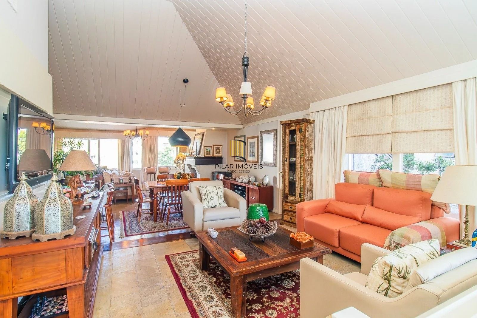 Cobertura à venda no bairro Bela Vista, 4 dormitórios e 3 vagas de garagem