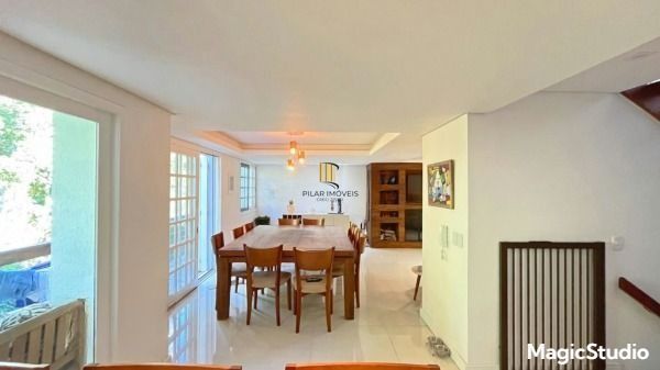 Casa em Condomínio na Pedra Redonda | 4 Dormitórios | 297m² | 4 Vagas | Solar Biarritz