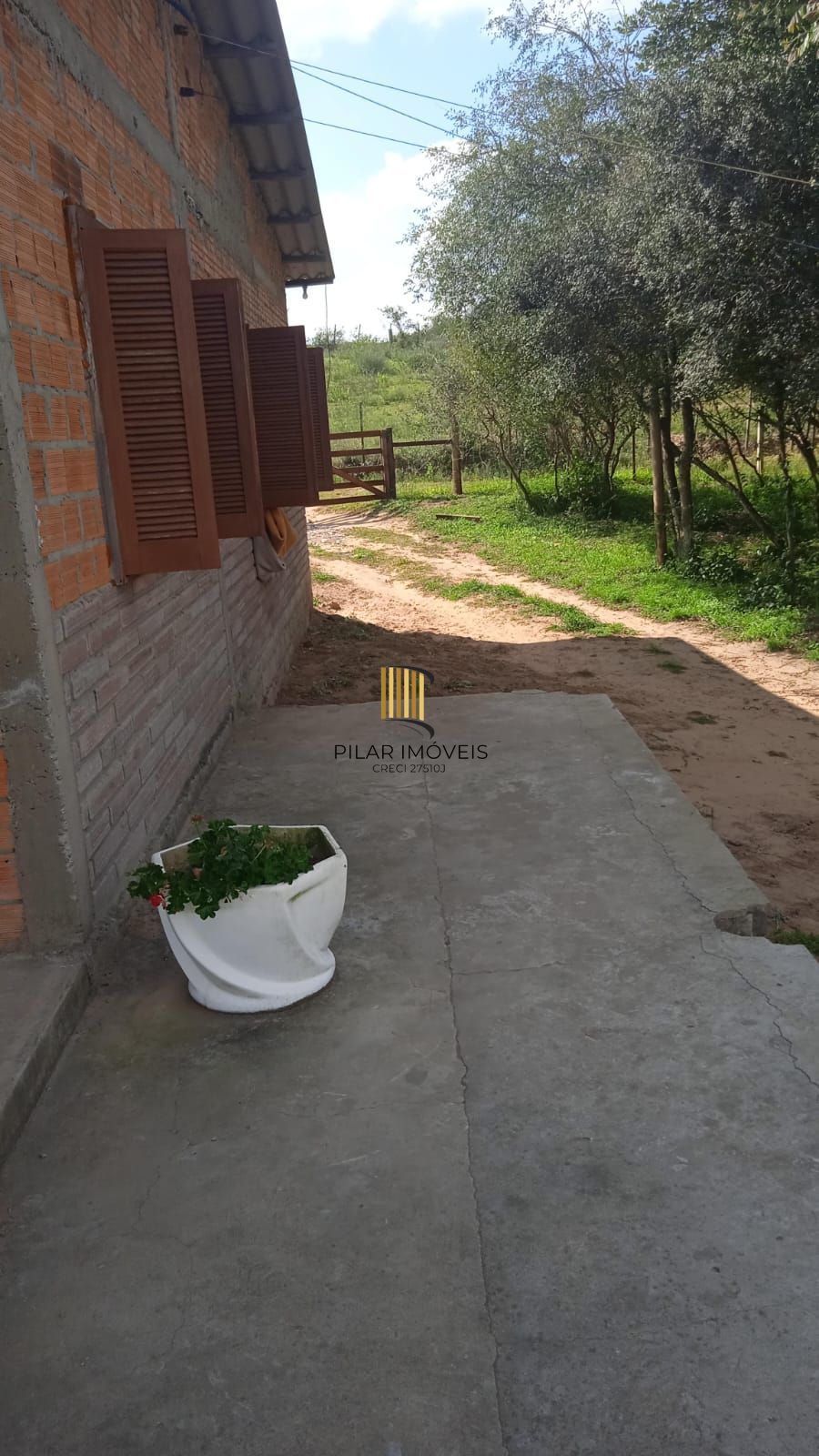 Chácara 2 dormitórios no bairro Distrito Industrial (Águas Claras)