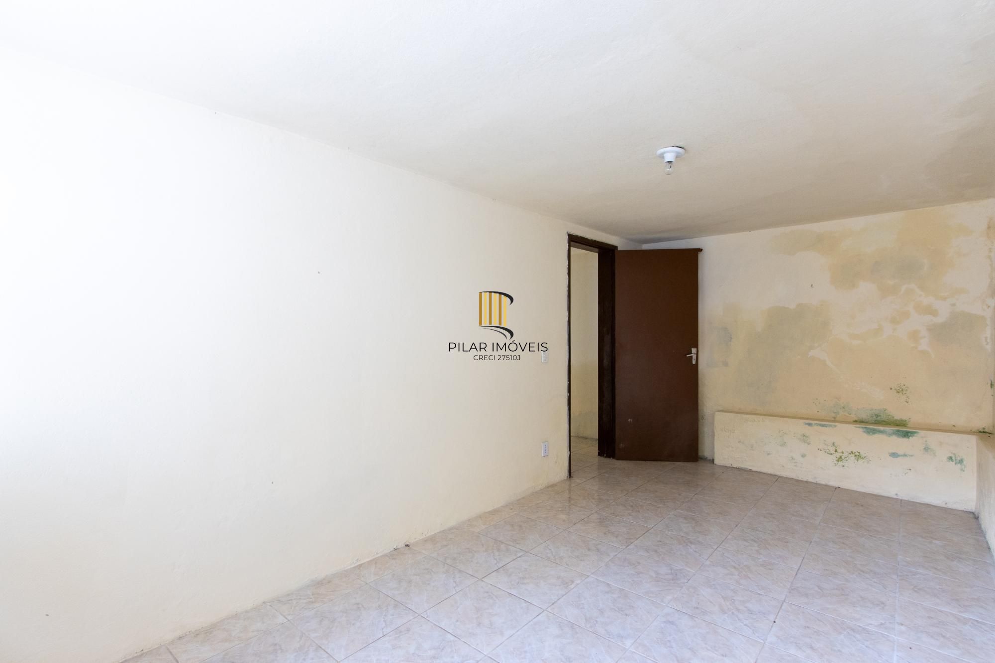 Casa 2 dormitórios no bairro Tristeza