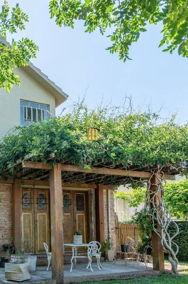 Casa 3 dormitórios no bairro Vila Assunção