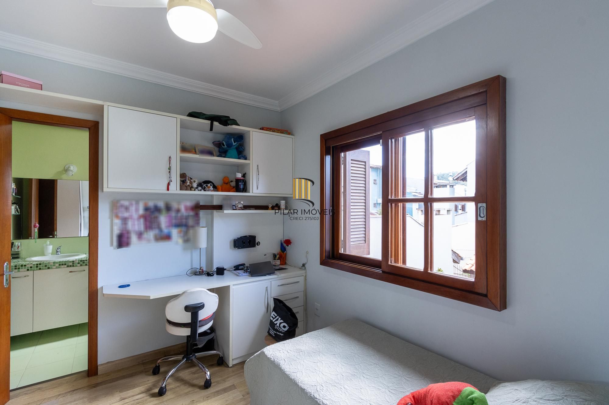 LINDA CASA NA HÍPICA