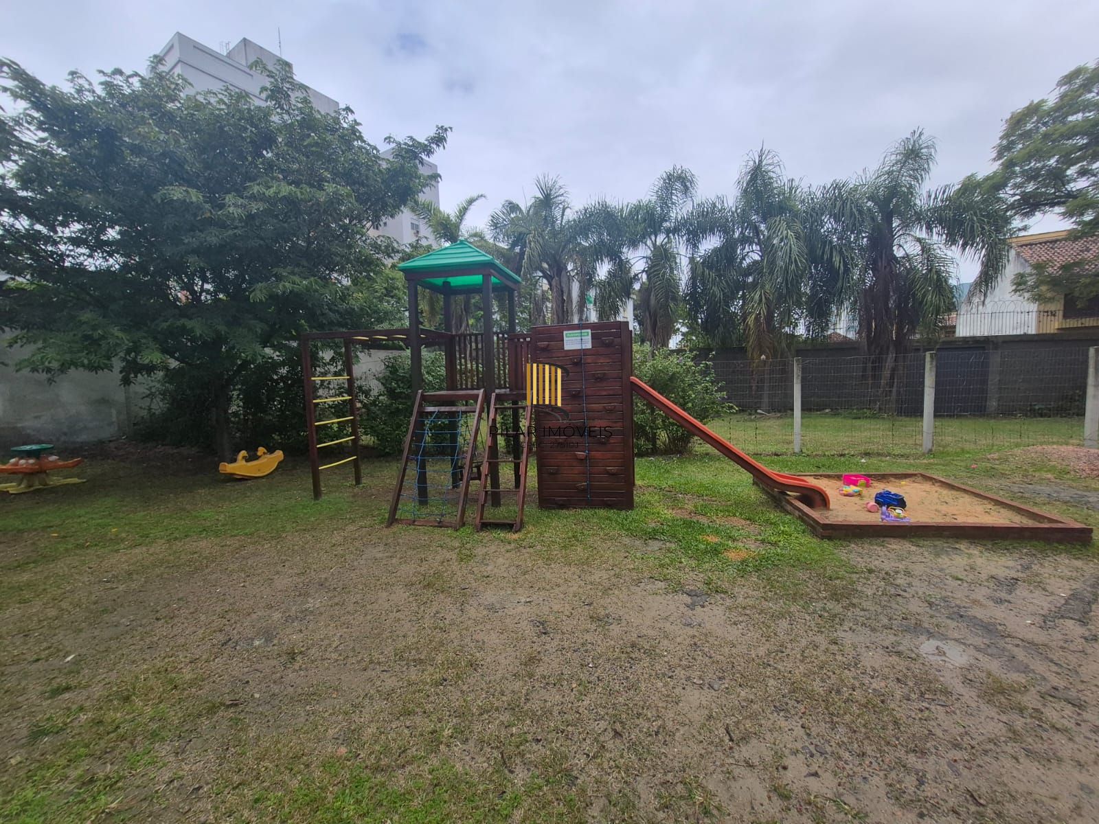 Apartamento com 2 quartos, vaga, elevador e piscina no bairro Nonoai