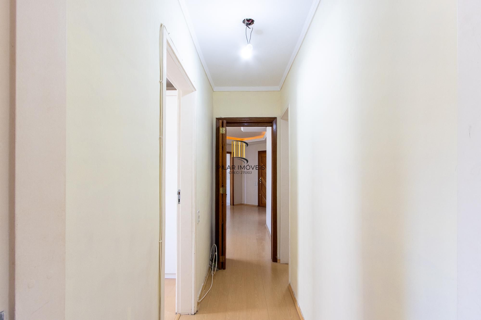 Excelente Apartamento 2 Dormitórios na Av. Wenceslau Escobar