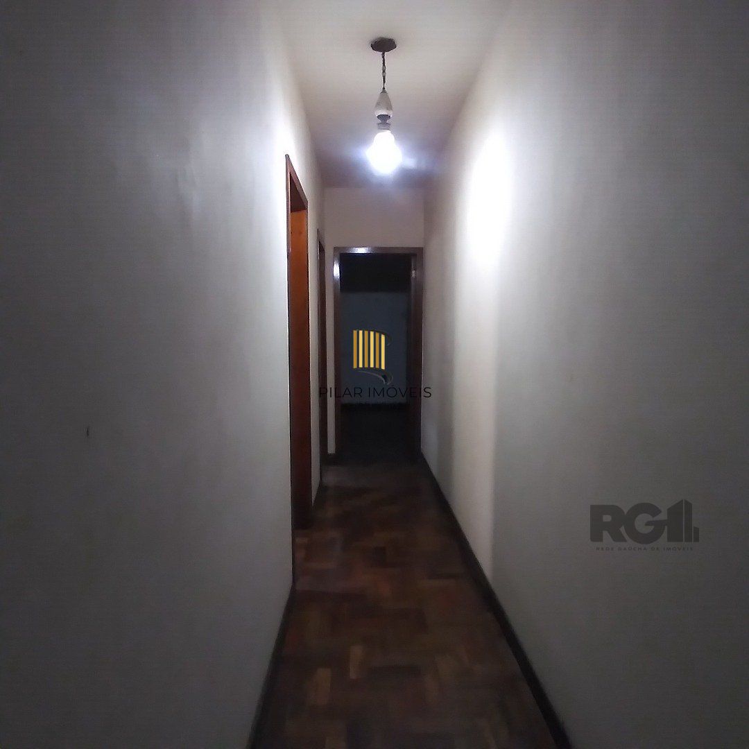 Casa 4 dormitórios no bairro Restinga